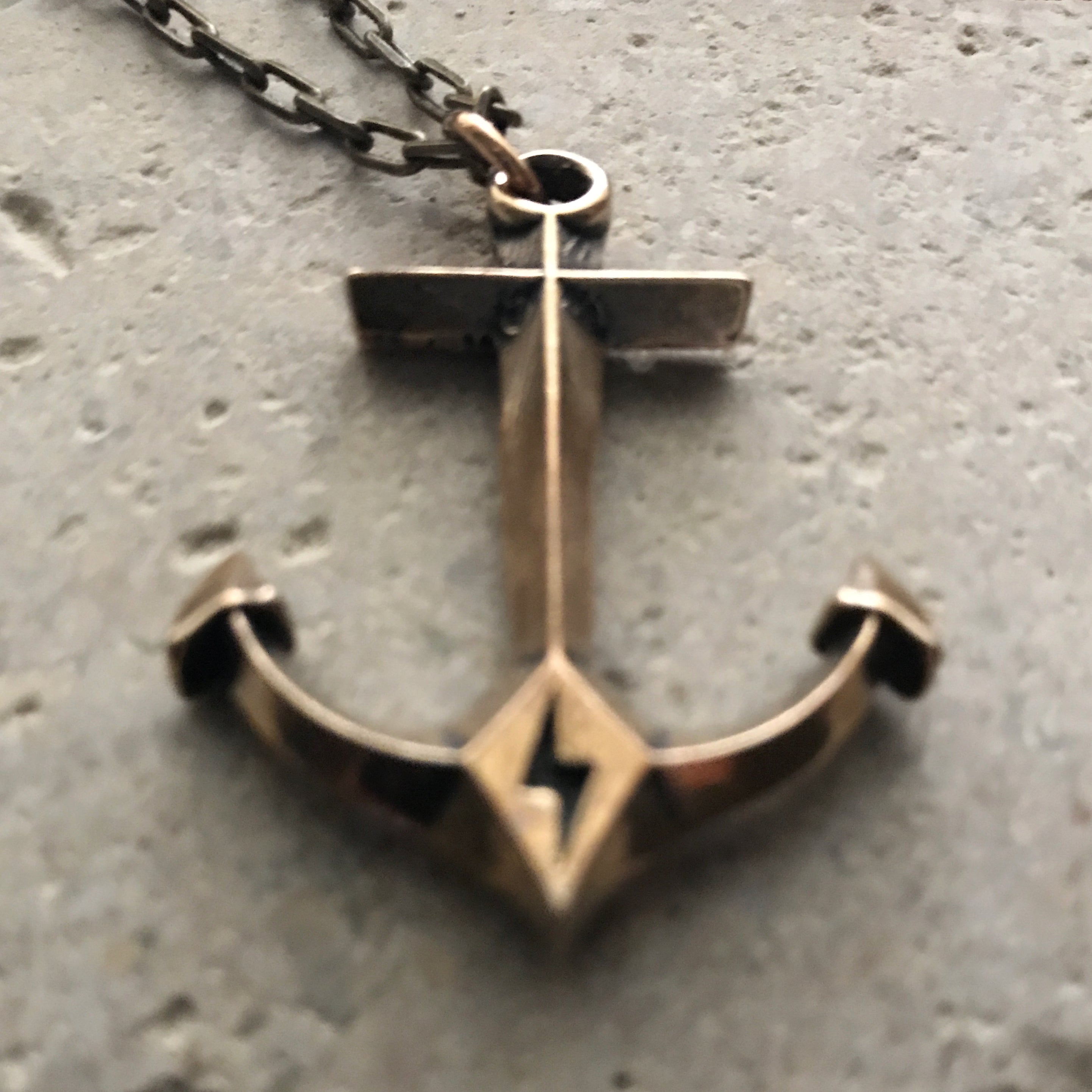 STRENGTH Hold Fast Anchor Necklace - Bronze