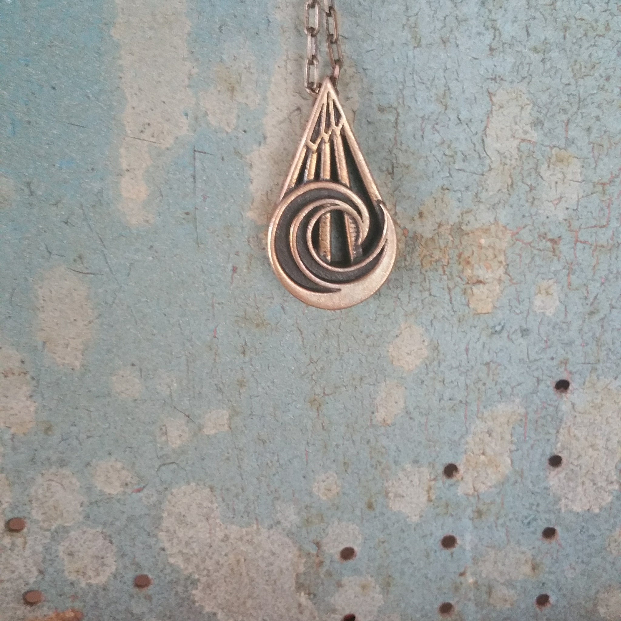 PEACE Mountain Wave Necklace - Red Bronze HONOR EMBLEM Jewelry